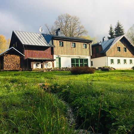Chata Rozhlas Železná Ruda المظهر الخارجي الصورة