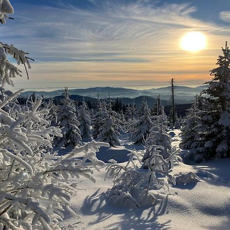 Chata Rozhlas Železná Ruda المظهر الخارجي الصورة